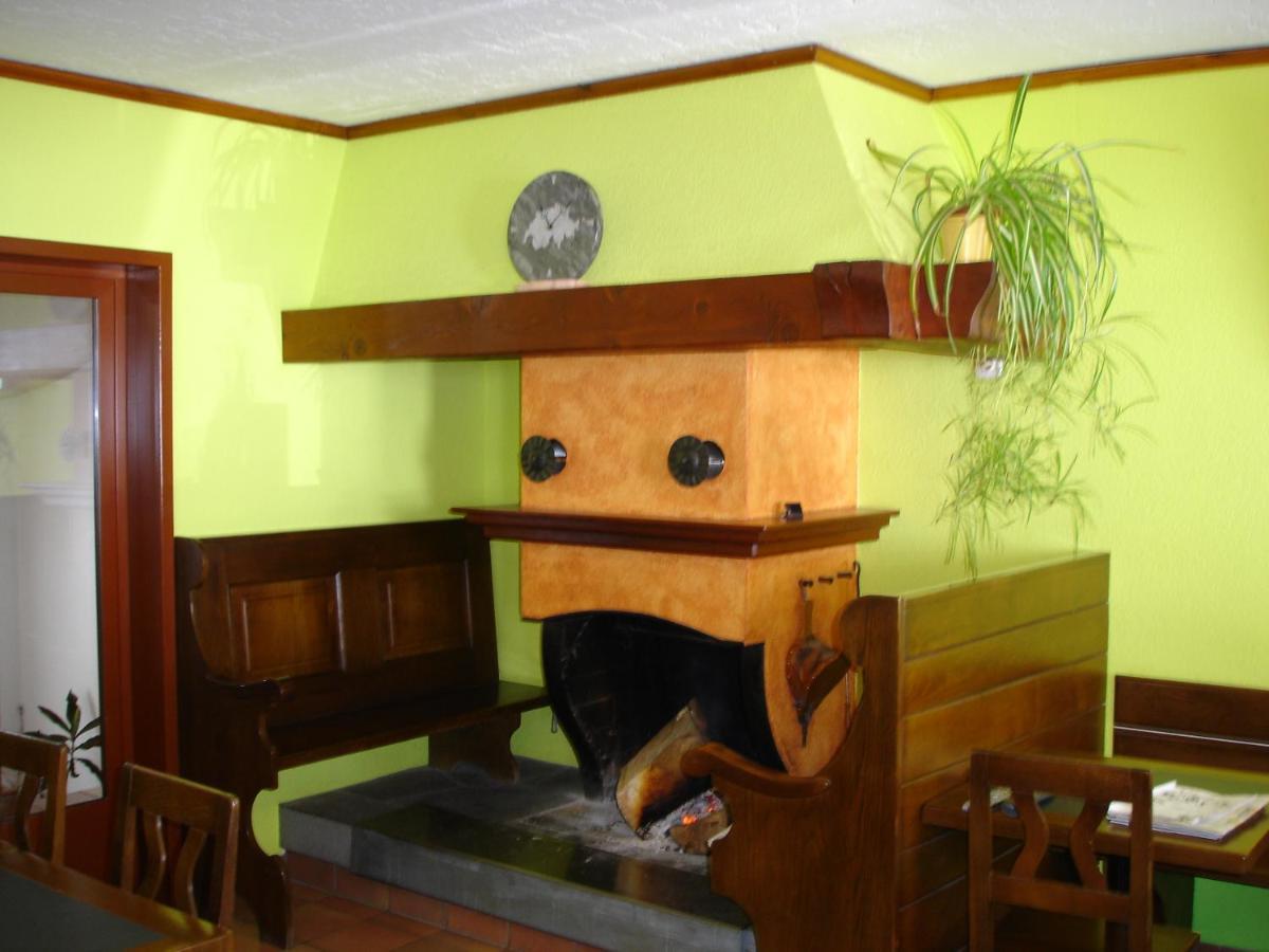 Ristorante Garni Lavizzara Hotell Sornico Eksteriør bilde